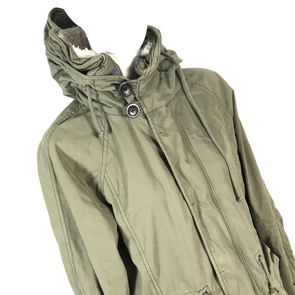 Aritzia TNA Griffith Parka 2 in 1 jacket - Picture 7 of 15
